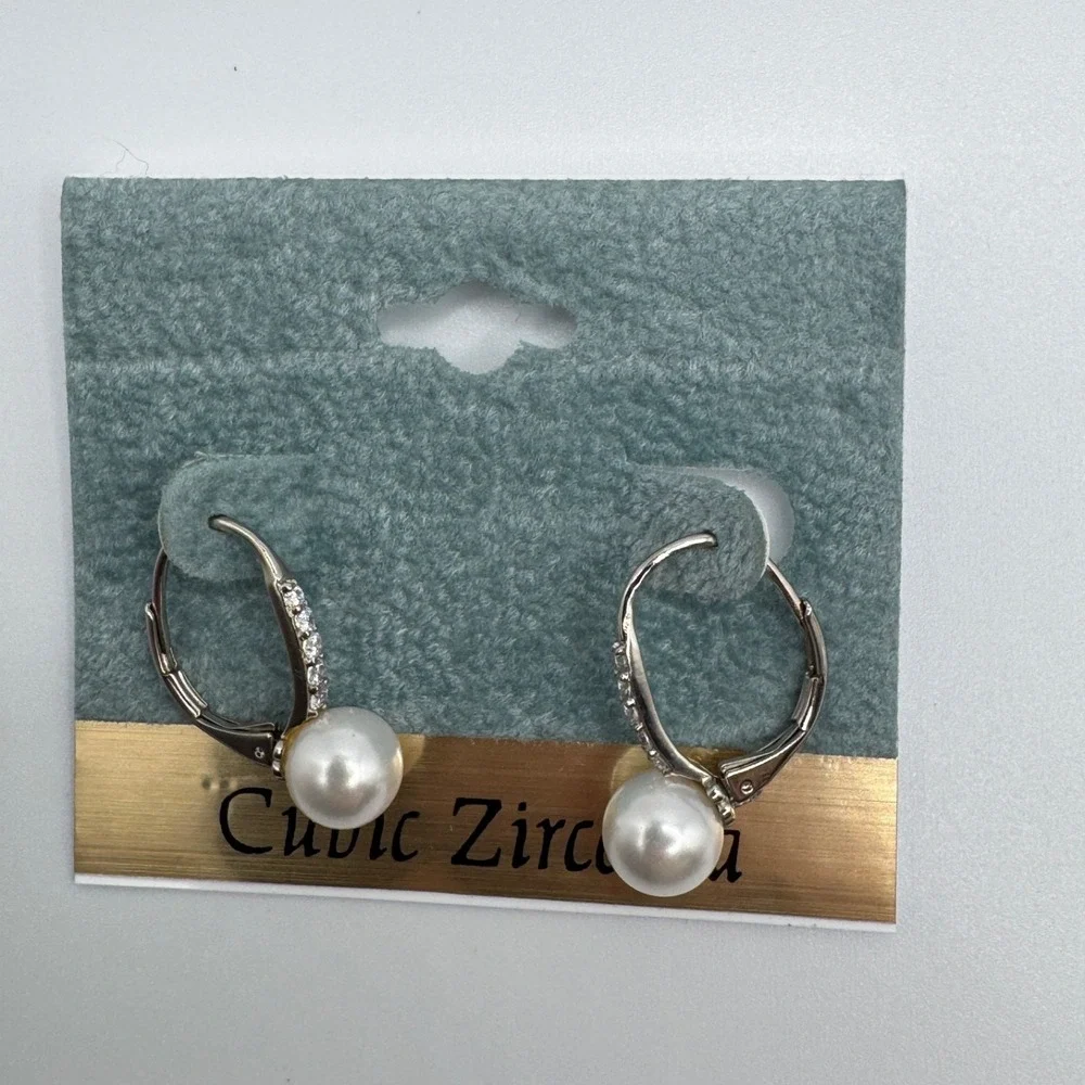 Earring Lot 7 Pairs Silver Tone Pearl CZ Rhinestone Dangle Hoop Stud NOS - Picture 5 of 13